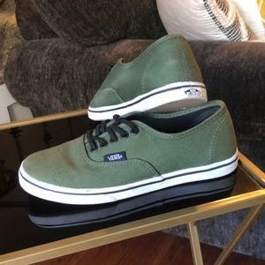 Vans Forest Green Size 5